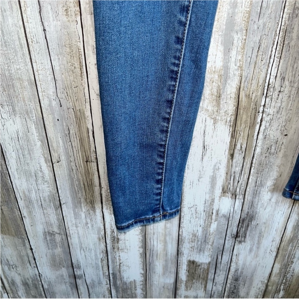American Eagle High Rise Jegging Short - Picture 4 of 8